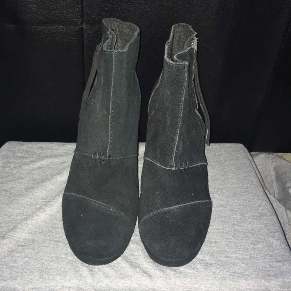 TOMS Black Suede Wedges